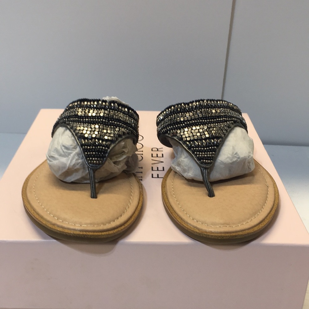 NIB! Women’s Sonoma Cushioned Footbed Black Sandals Size 8